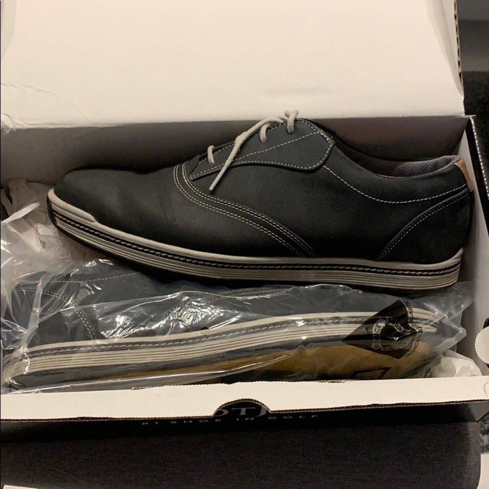 Contour Casual Spikeless Golf Shoe
